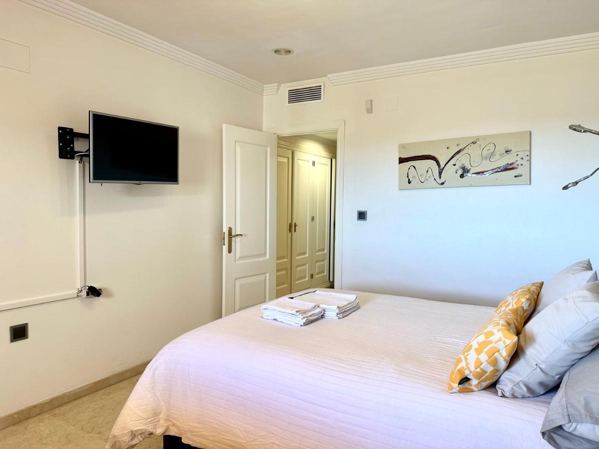 Moderno Apartamento Con Preciosas Vistas Al Mar En Urbanizacion Con Piscina - Rio Real 11 2G Marbella Eksteriør bilde