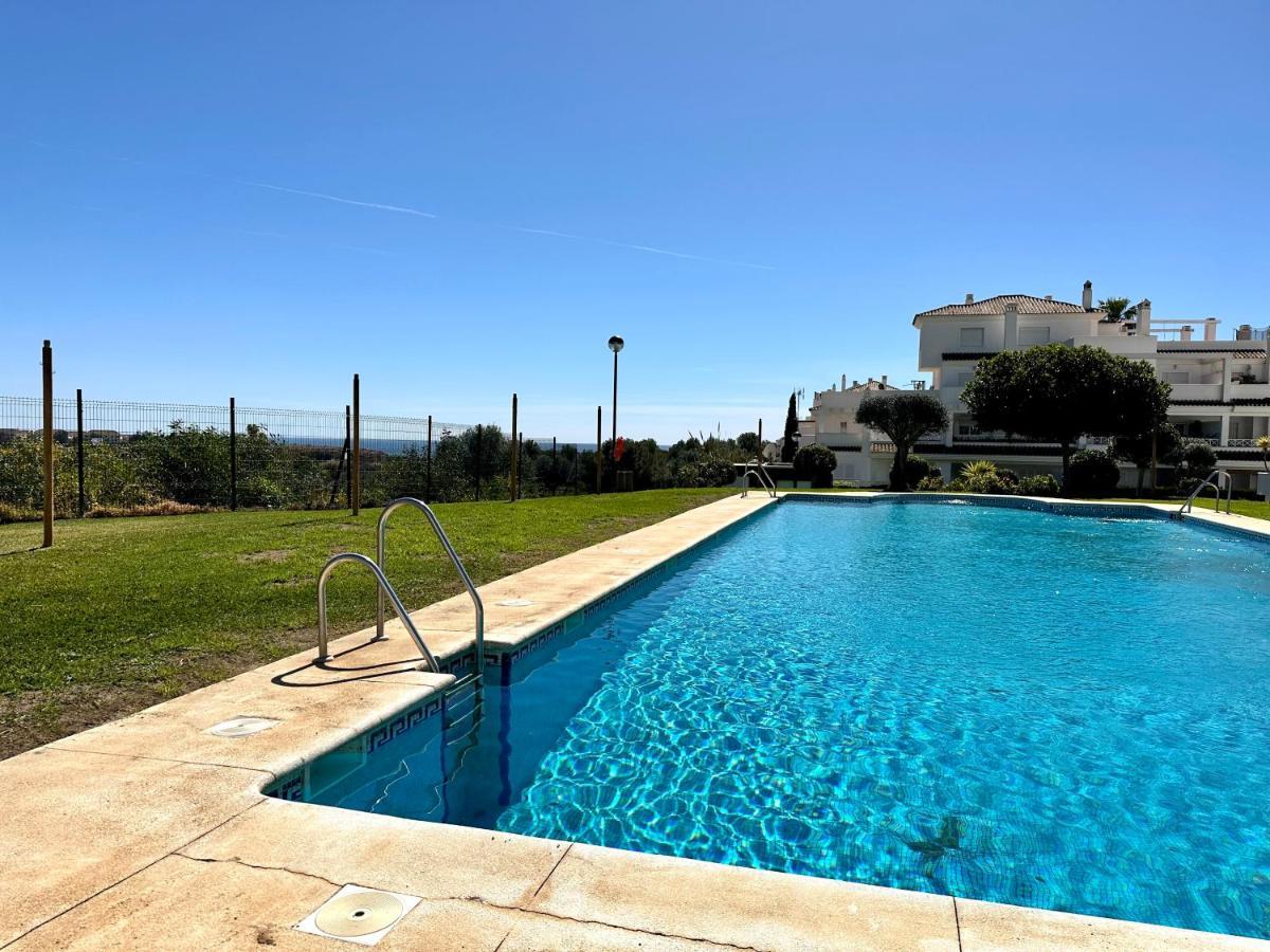 Moderno Apartamento Con Preciosas Vistas Al Mar En Urbanizacion Con Piscina - Rio Real 11 2G Marbella Eksteriør bilde
