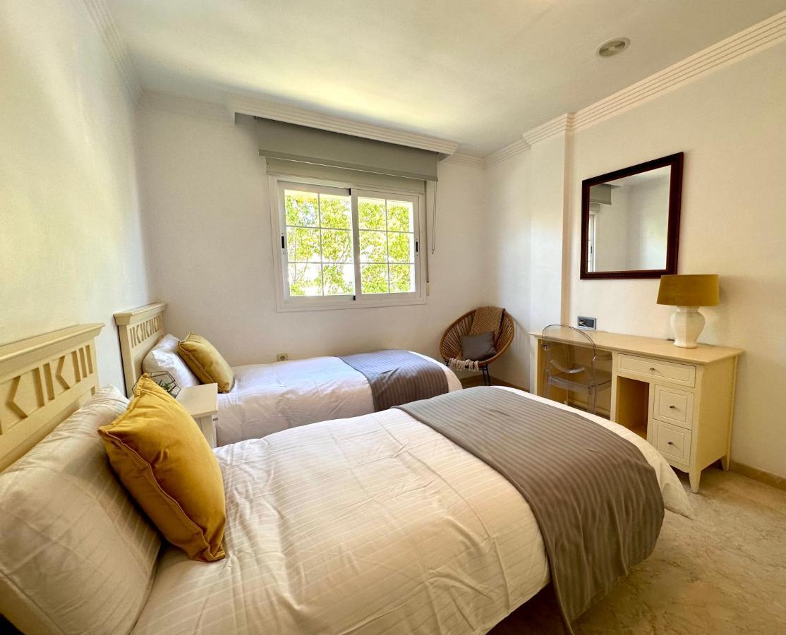 Moderno Apartamento Con Preciosas Vistas Al Mar En Urbanizacion Con Piscina - Rio Real 11 2G Marbella Eksteriør bilde
